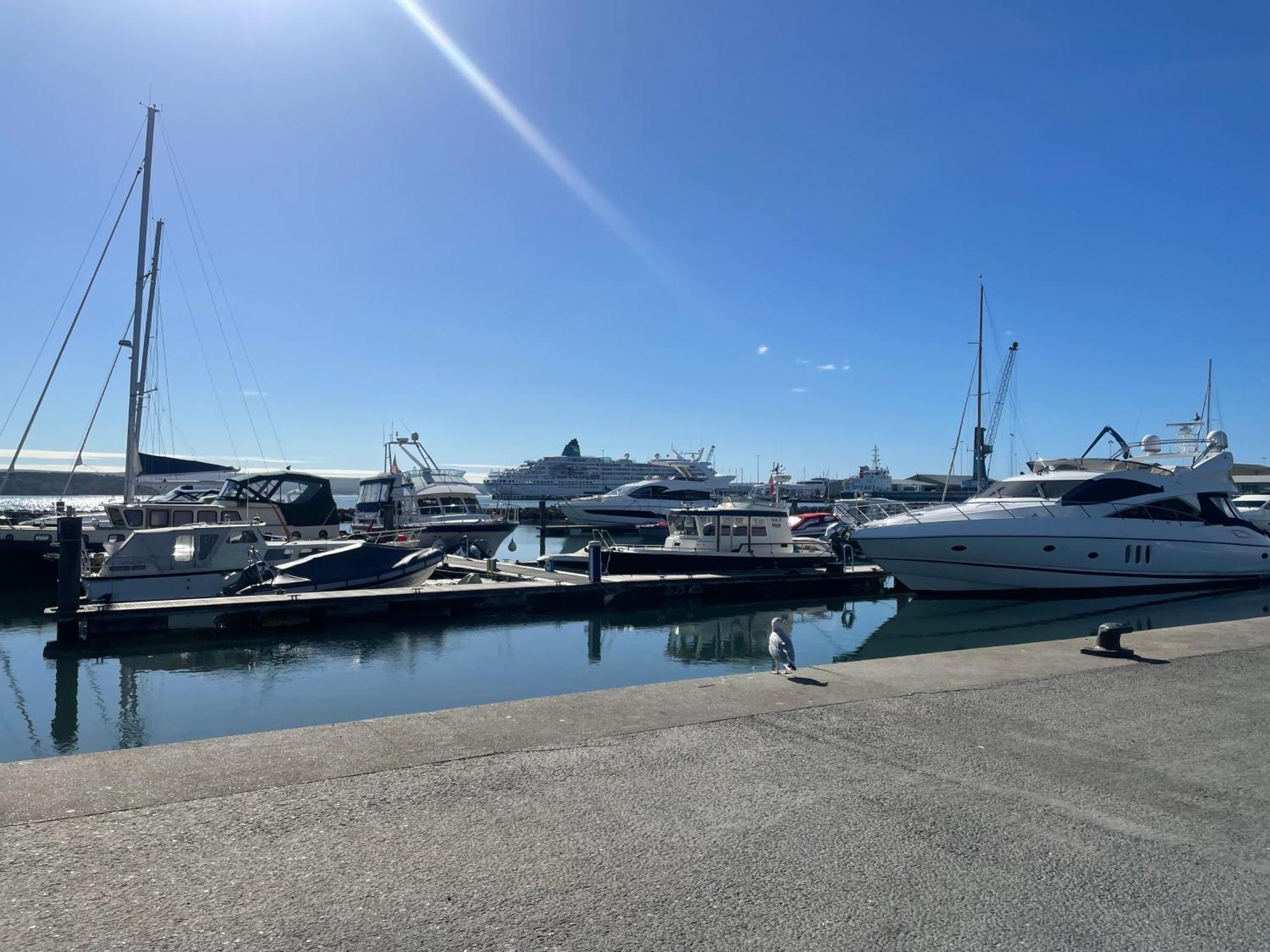 Apartamento Brownsea Island View Penthouse Poole Exterior foto